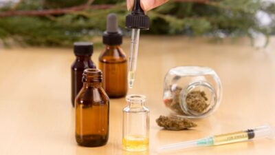 Goiás avança na pauta da saúde ao adotar a cannabis medicinal, promovendo políticas públicas para ampliar o acesso a tratamentos terapêuticos.
